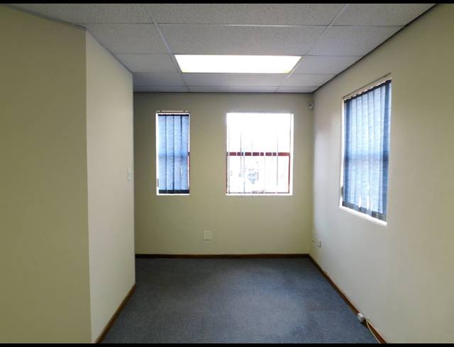 96M² OFFICE TO LET IN WELTEVREDEN PARK